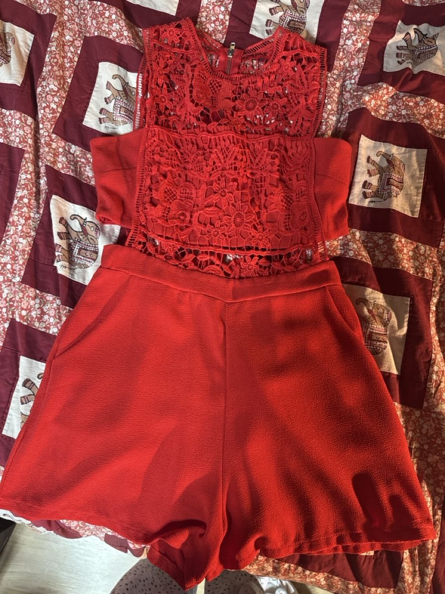 Tute: ensemble 1 pièces rouge taille S/M – Usato da Château-d'Oex venduto da Adriana_fernandes062