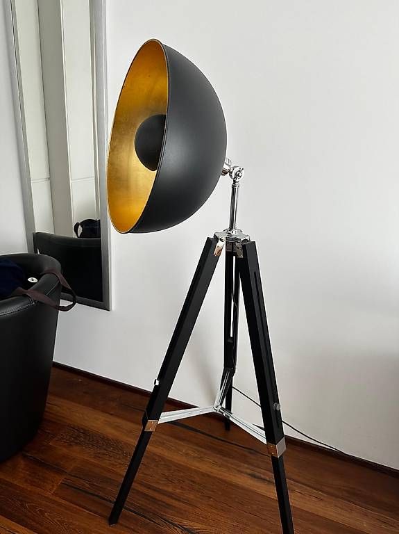 Lampade: Moderne Stehlampe - guter Zustand – Usato da Züberwangen venduto da sas_23