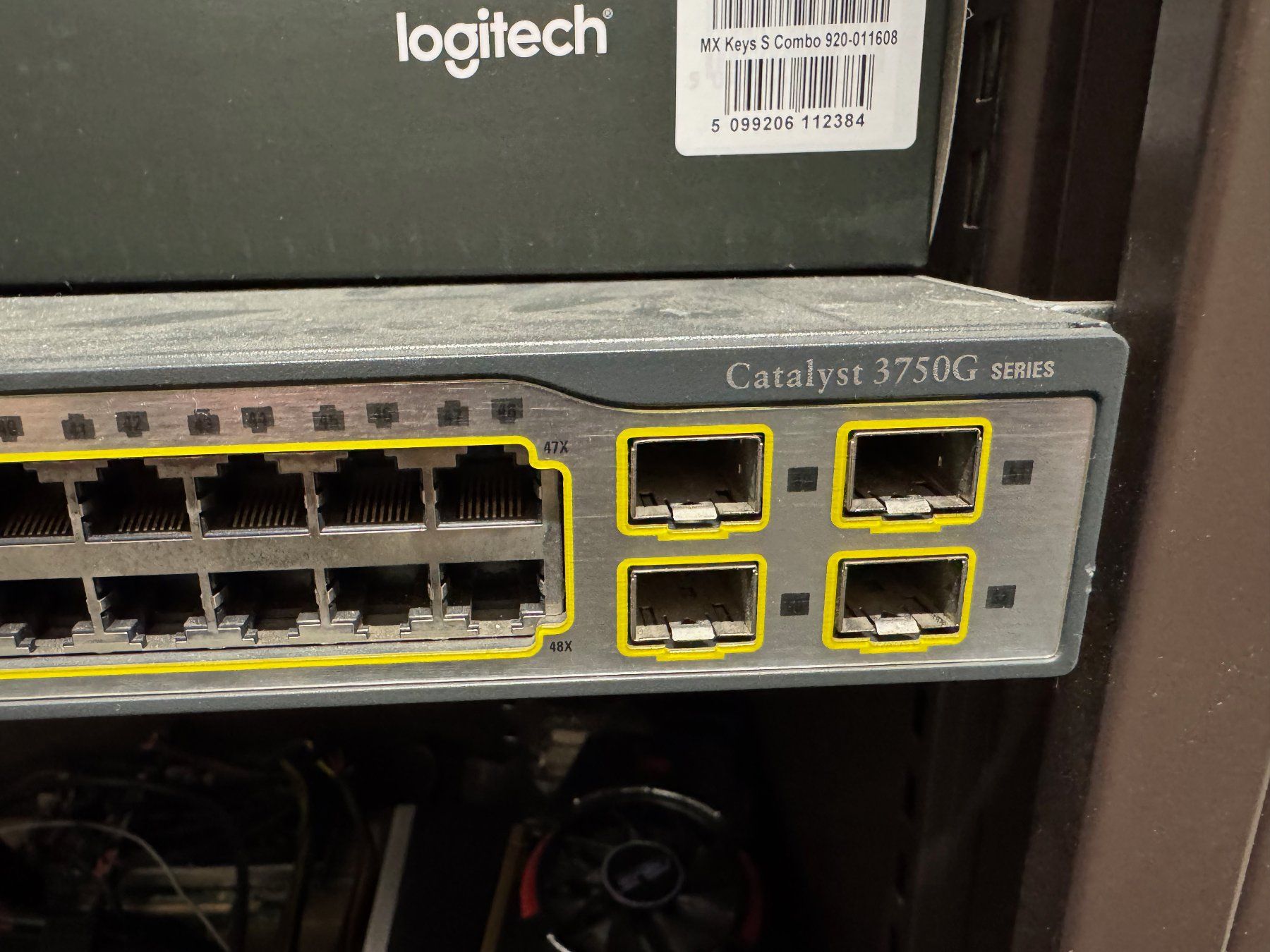 Cisco Hubs & Switches: Cisco Catalist 3750G Switch – D'occasion à Frauenfeld par cinque