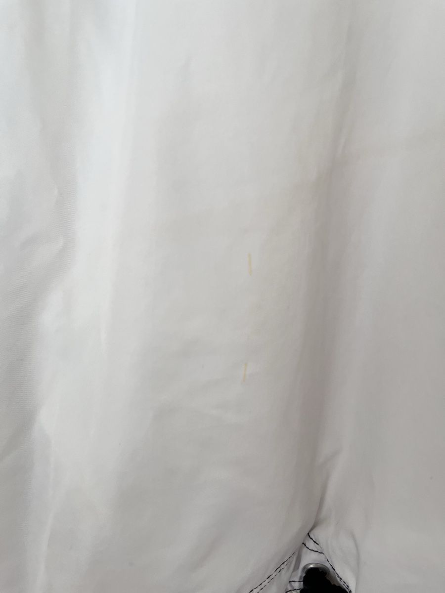 Nike Giacche: Vintage Nike Jacket White Size XL with stains – Usato da Lausanne venduto da Danash 1