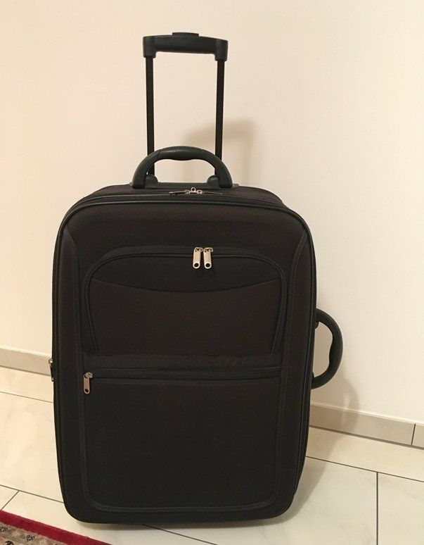 Valigie: Rollkoffer ca. 48x65 x 22 (28) cm – Usato da Mellingen venduto da RigaOper