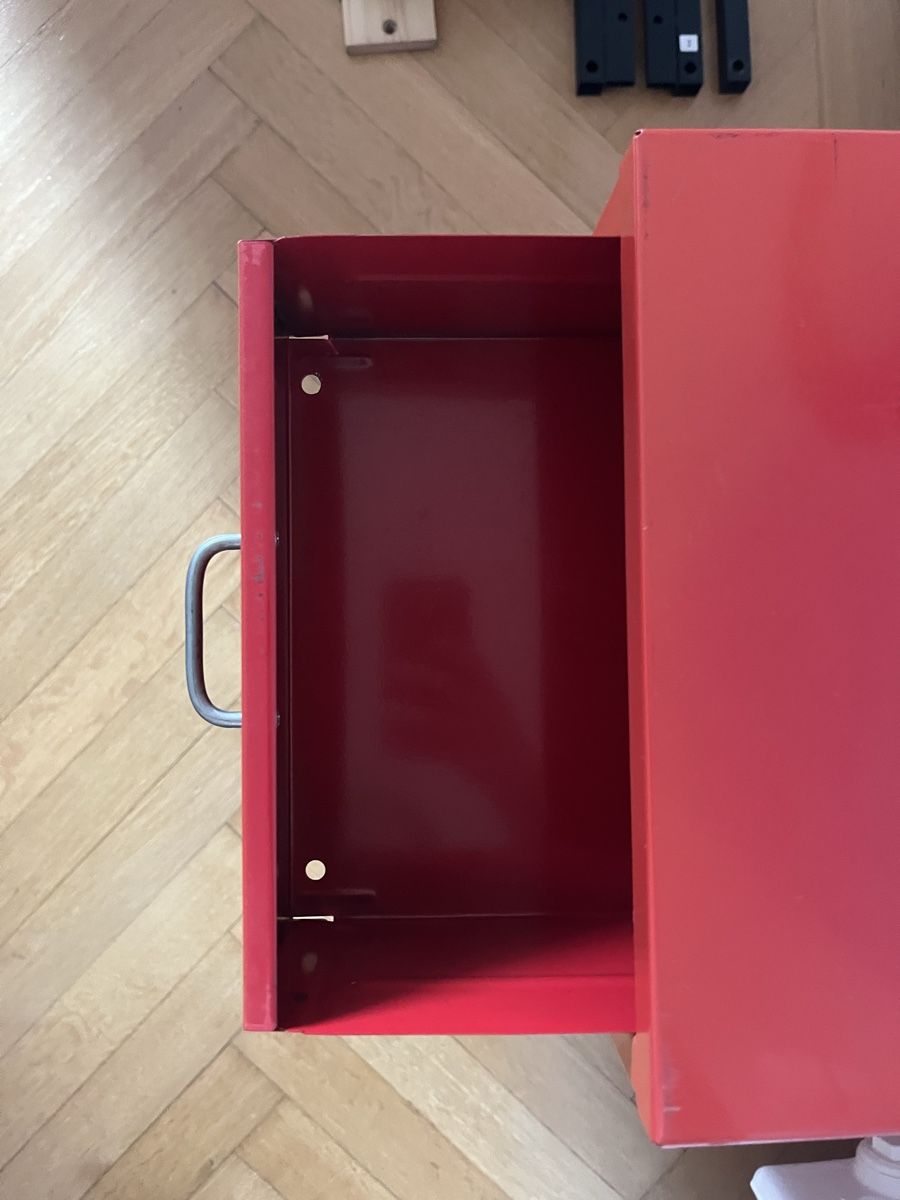 Cassettiere: Büromöbel Kommode Schubladen Metall rot – Usato da Olten venduto da lcs_2sdk 1