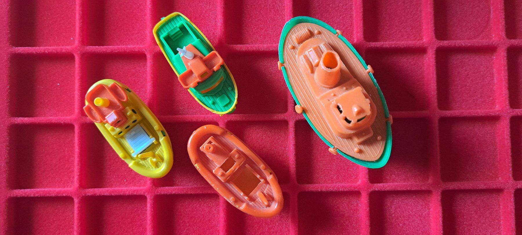 Jouets: Plastik Schiffe 1 - 1980er – D'occasion à Tenniken par mik_6mxg 6
