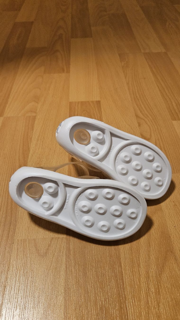 Chicco Scarpe per ragazzi: Badeschuhe Gr 25 Chicco – Nuovo (secondo la descrizione) da Murten venduto da RYO_RYO 2