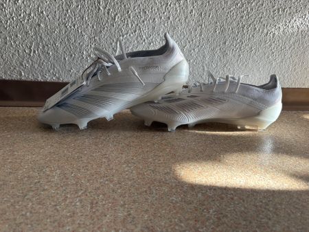 Adidas Predator Fussballschuhe, Gr. 46, Neu & ungetragen!