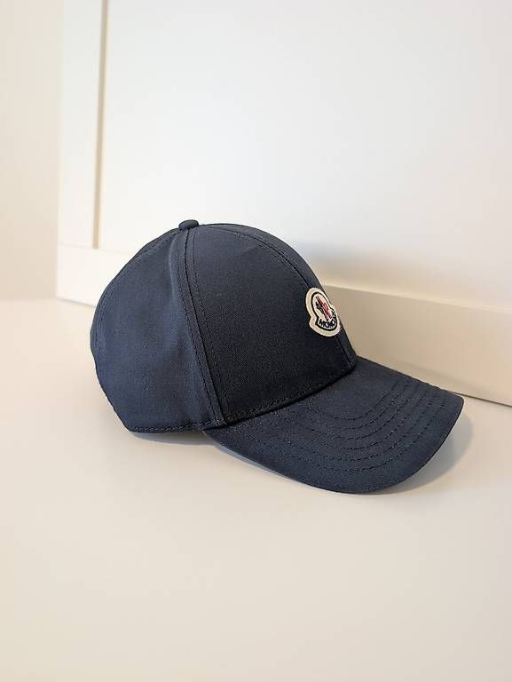 Moncler Sonstige Kleidung & Accessoires: Moncler Cap – Gebraucht aus St. Moritz von kos_97nf 1