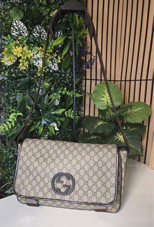 Umhaengetasche Gucci monogramm braun guter Zustand
