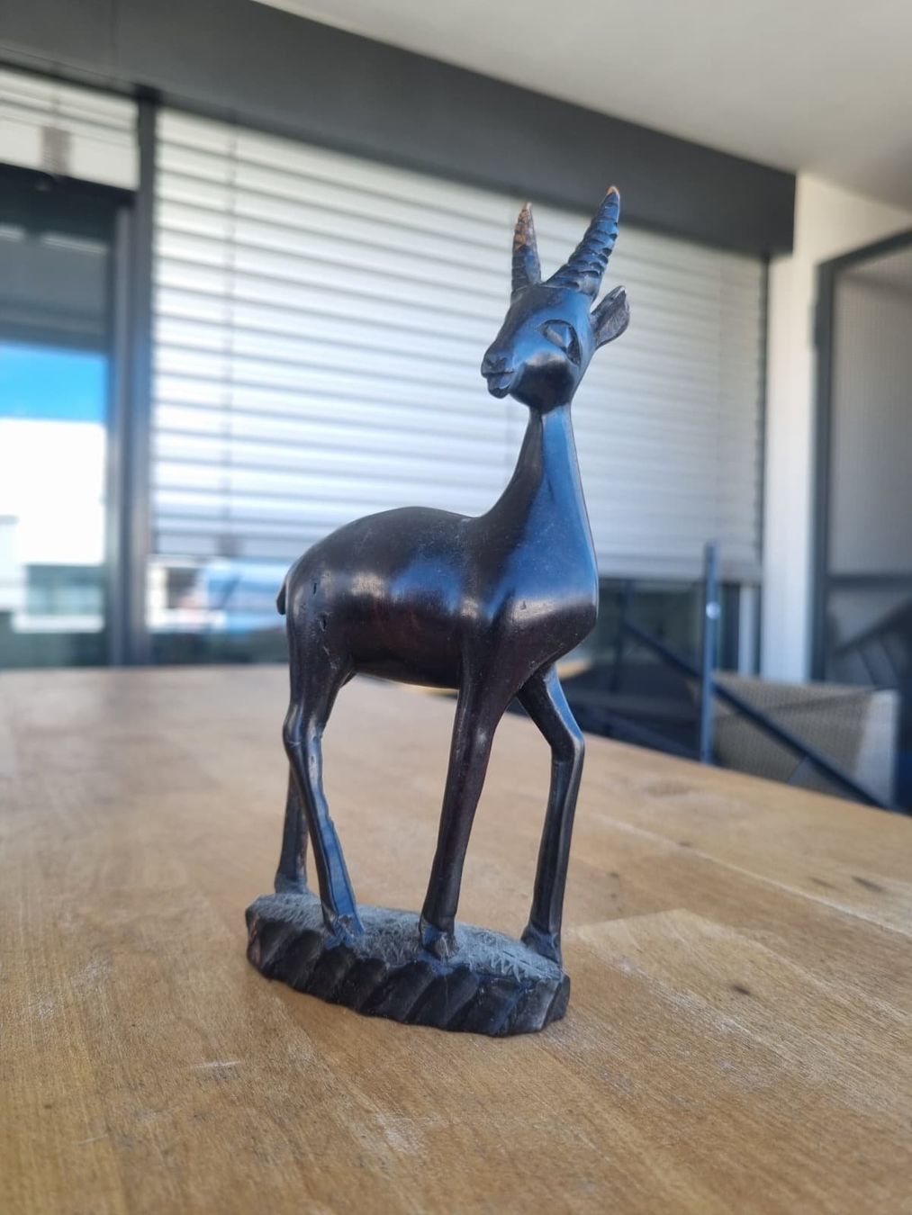 Statuette: Holzfigur Antilope geschnitzt Deko – Usato da Zug venduto da Quantipus 1