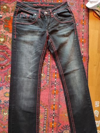 Camp David Jeans - Coole Stickerei - Gr. W30, L34