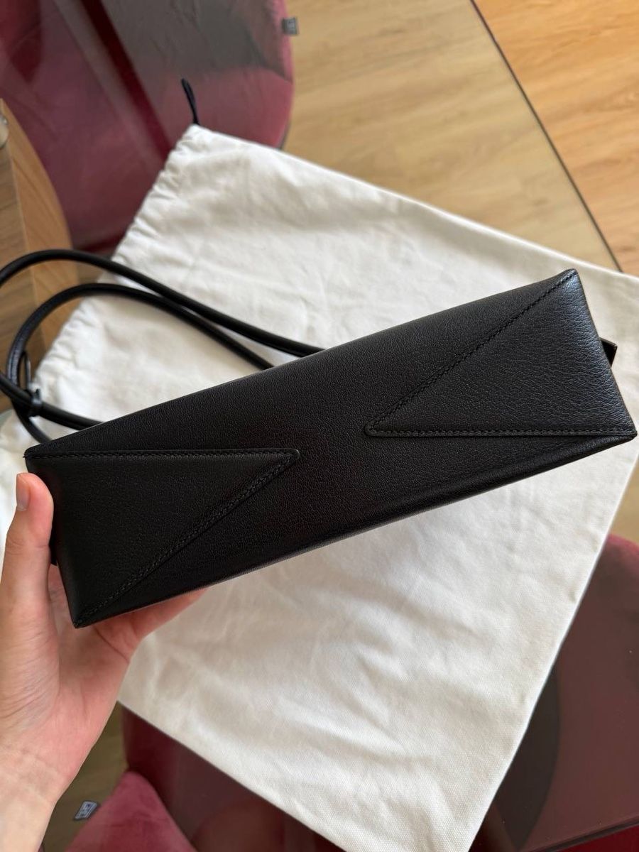 Alaia Borse da donna: Alaia le Teckel bag size small – Usato da Winterthur venduto da Kuki_15.05 4
