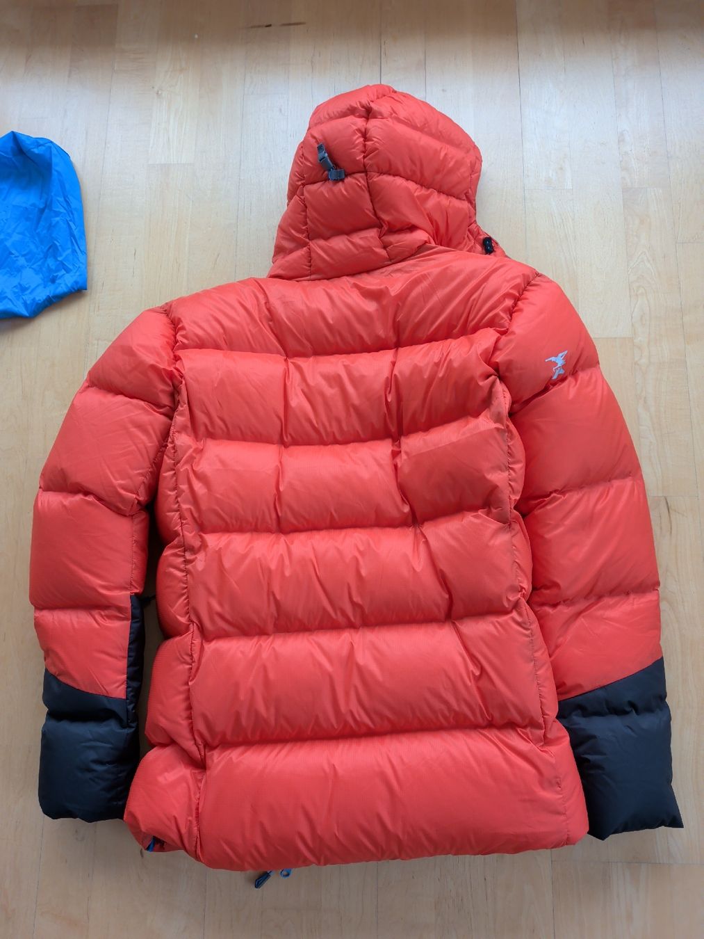 Jacken: Simond dicke warme Daunenjacke – Neu (gemäss Beschreibung) aus Olten von Musicmass0 1