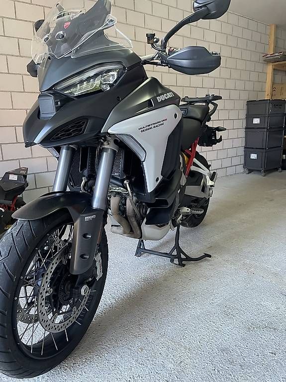Touring: Ducati Multistrada V4s Travel & Radar – Usato da Gossau ZH venduto da Oliver.12