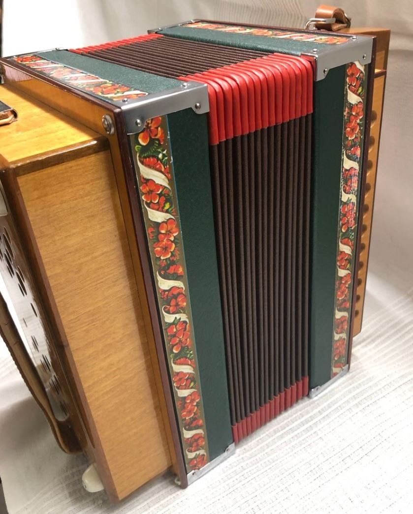 Strumenti musicali: Ländlerperle Handorgel Akkordeon Schwyzerörgeli – Usato da Sachseln venduto da Htt 3