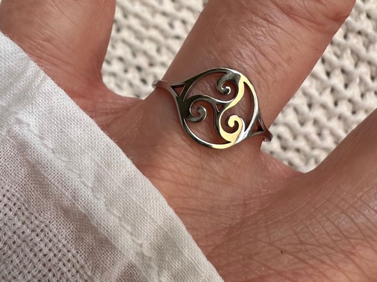 Ringe: Bague Triskell en acier inox – Neu (gemäss Beschreibung) aus Pully von sunaddict