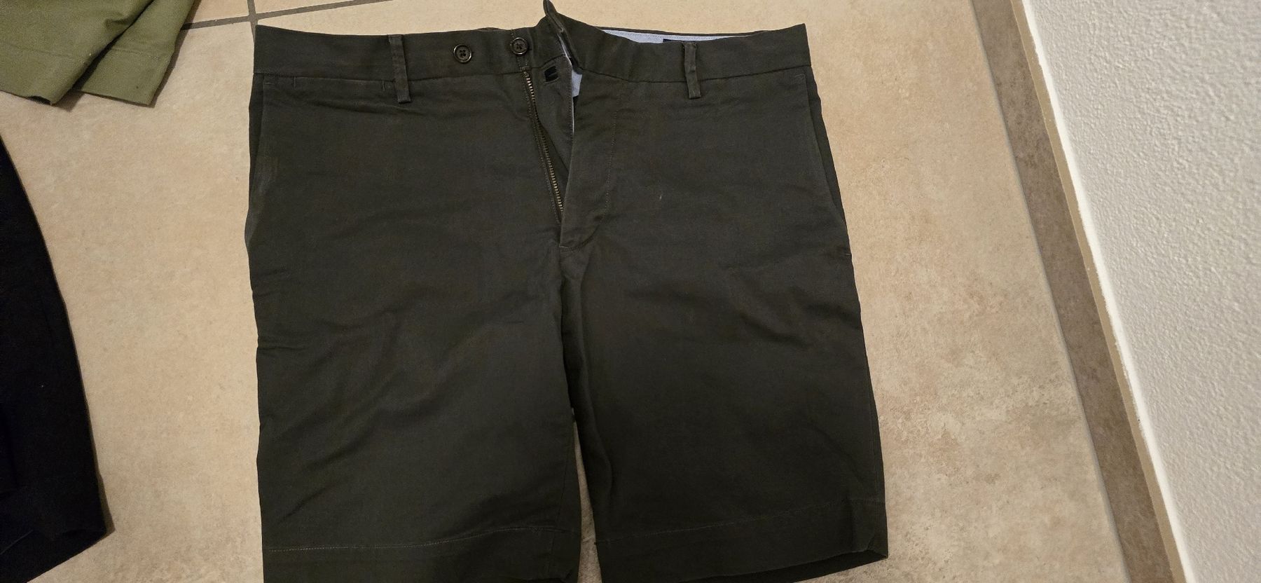 Ralph Lauren Pantaloni: Bermuda Ralph Lauren 31 – Nuovo (secondo la descrizione) da Minusio venduto da liam04