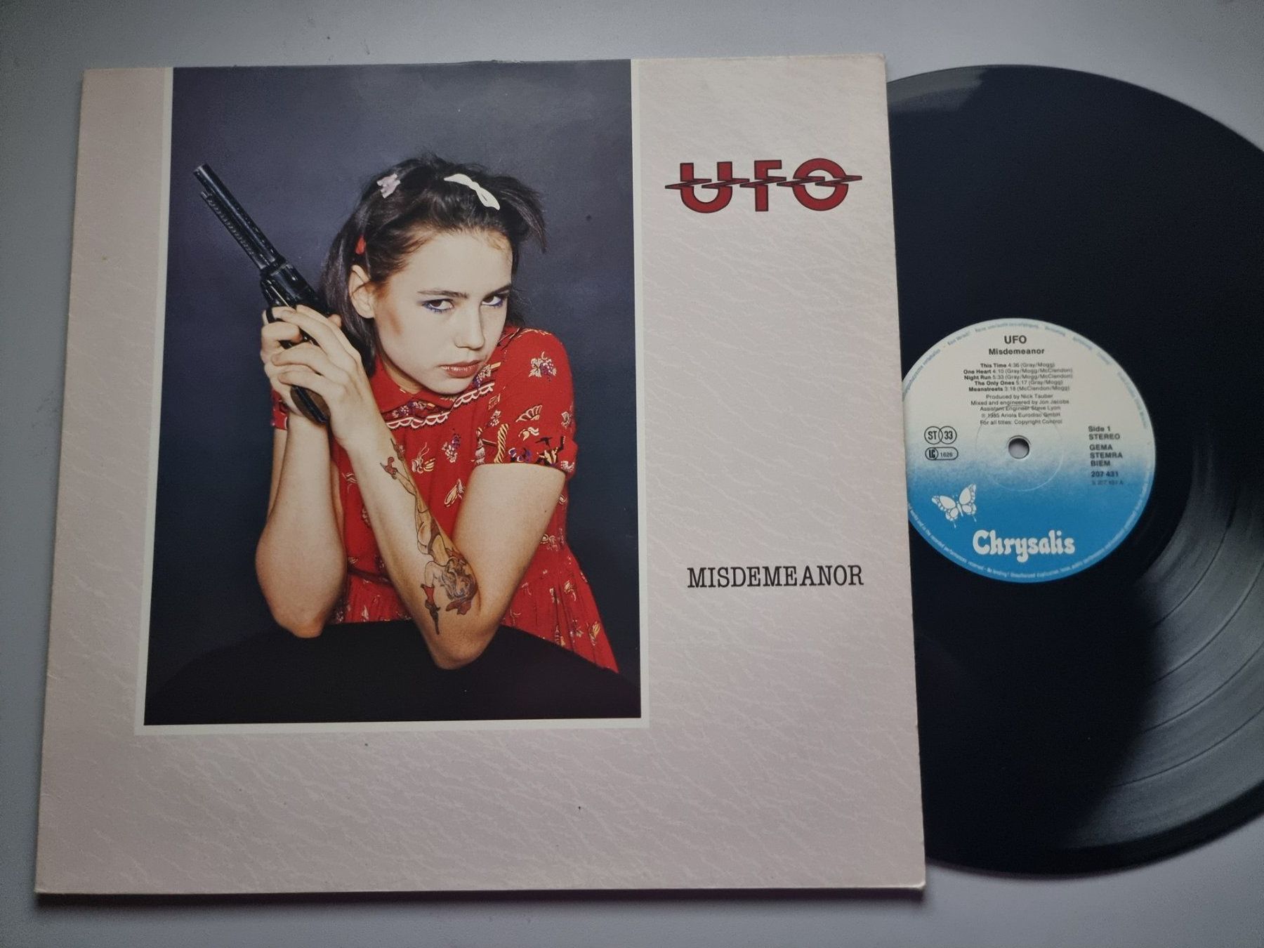 Dischi in vinile: LP UFO - Misdemeanor – Usato da Schaffhausen venduto da Kellerrassel