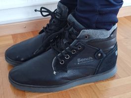 Chaussures Bench. Pointure 38
