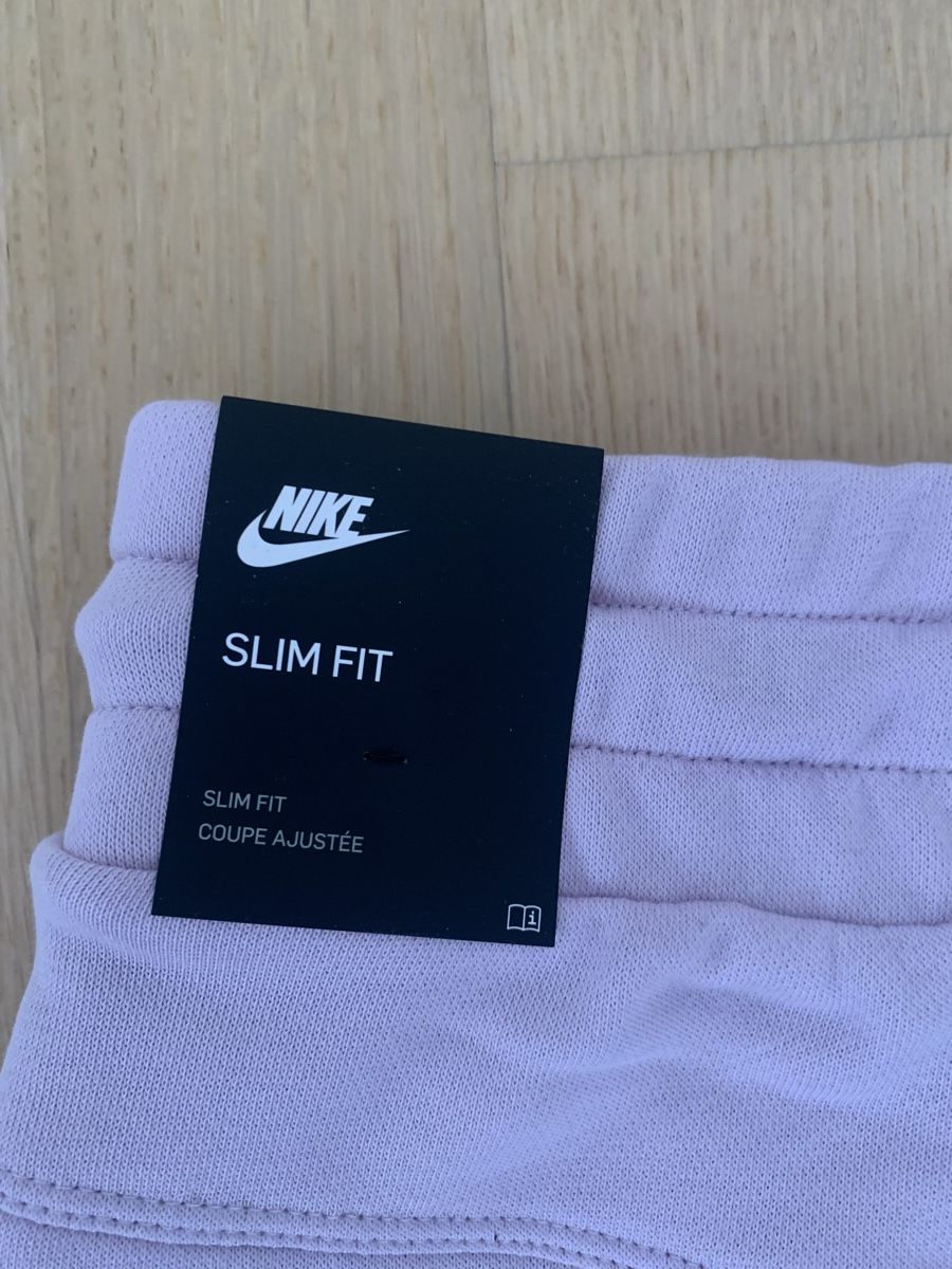 Nike Gonne: Nike Rock, Lila, Gr. S - Neu! – Nuovo e nell'imballaggio originale da Neuenhof venduto da bball 6