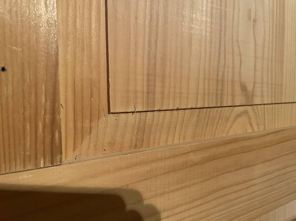 Articoli in legno: Einzigartiges Täfer zu verkaufen – Usato da Konolfingen venduto da Buri3510 1