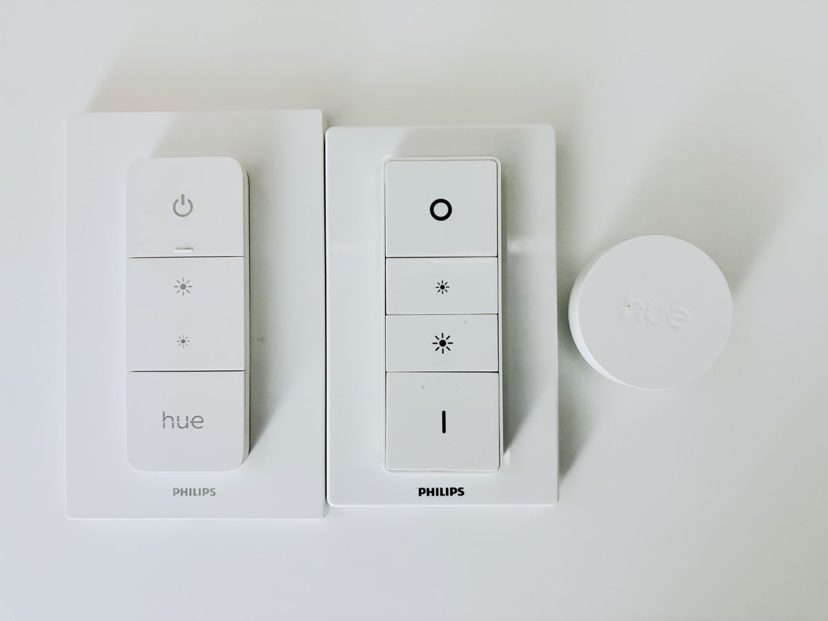 Philips Lampade: 7 Philips Hue E27 Filament Lampen + Lichstschalter – Usato da Rheinfelden venduto da Dermatix 1