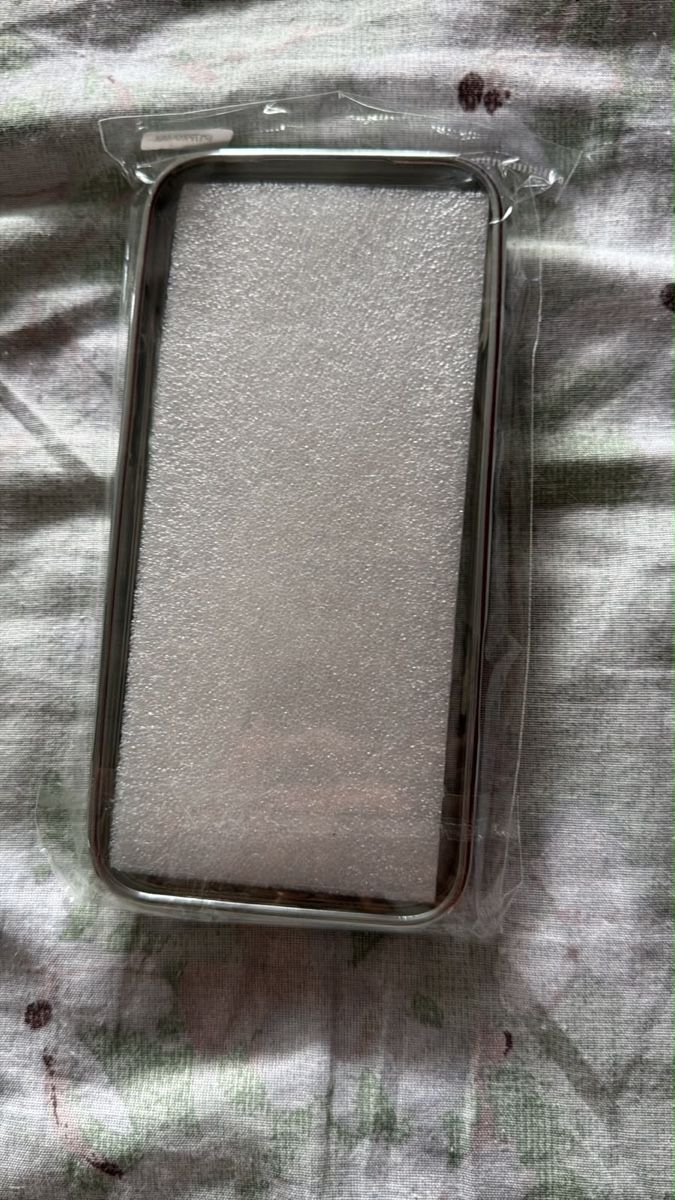 Apple Cover & Protezioni schermo: Handyhülle Iphone17 Pro Max – Nuovo e nell'imballaggio originale da Allschwil venduto da Funlady91 2