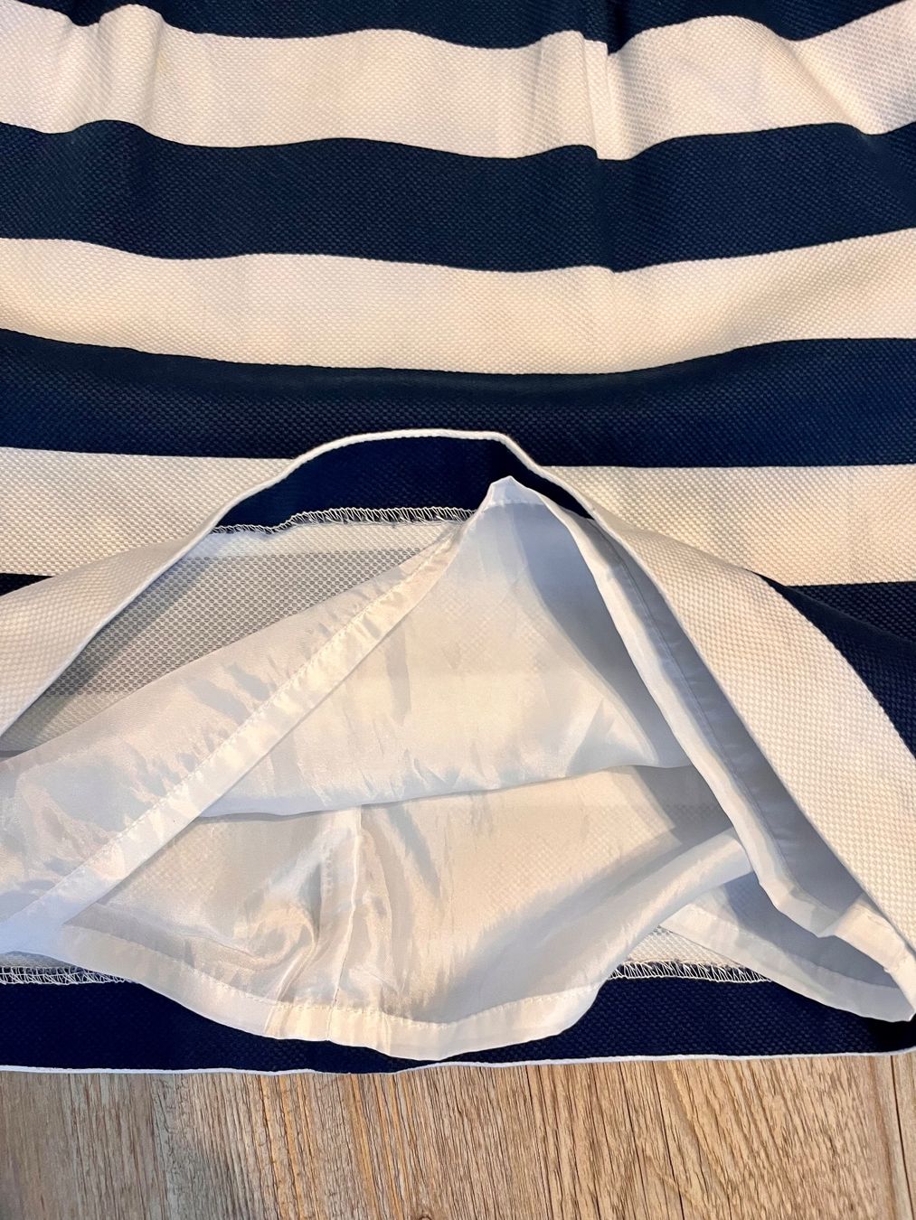 Kleider: Sfera Kleid Gr. M, top Zustand – Gebraucht aus Belp von Solyluna 3