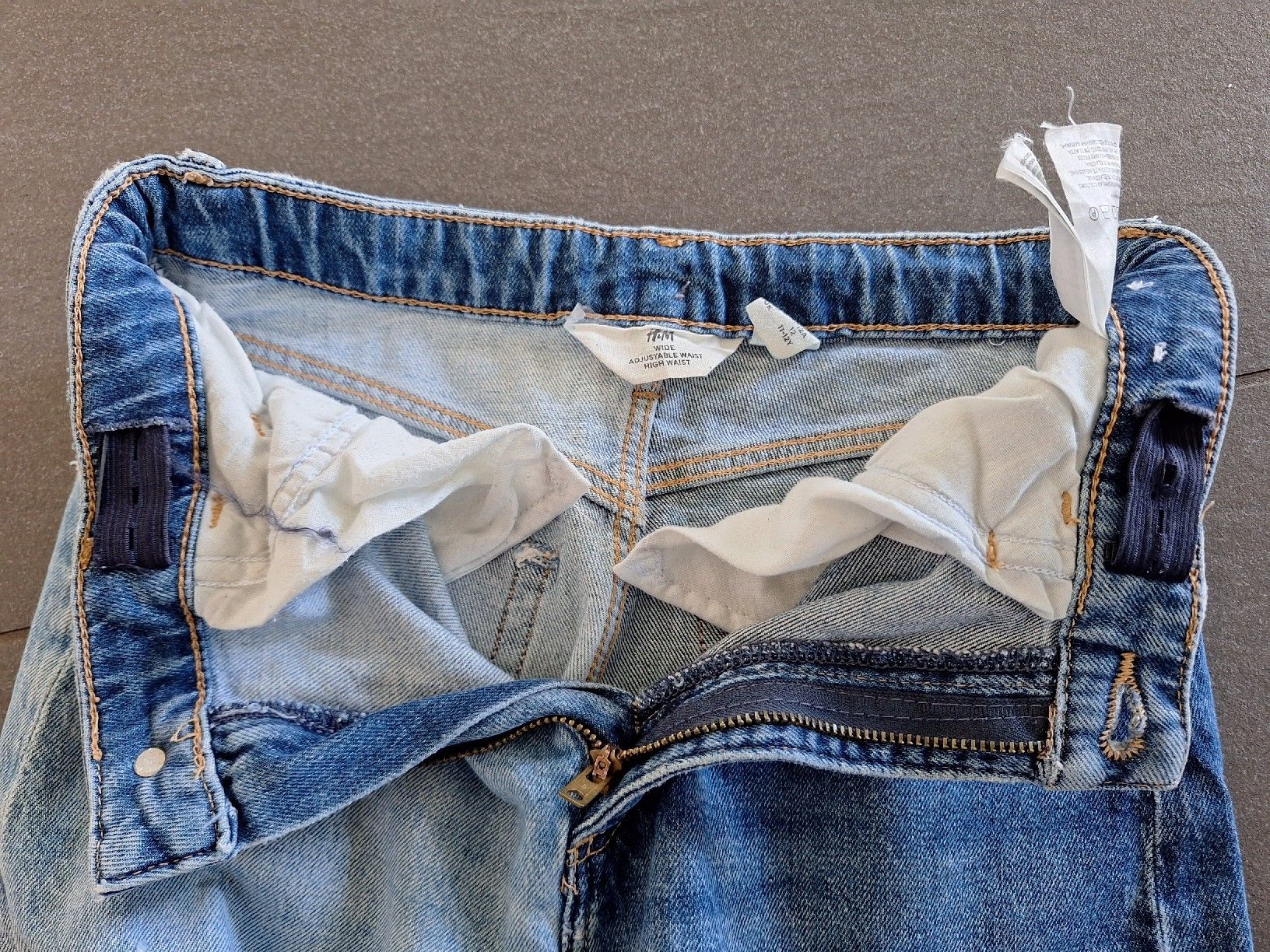 H&M Pantaloni: H&M Jeans Wide Gr. 152 – Usato da Brittnau venduto da Norge77 2