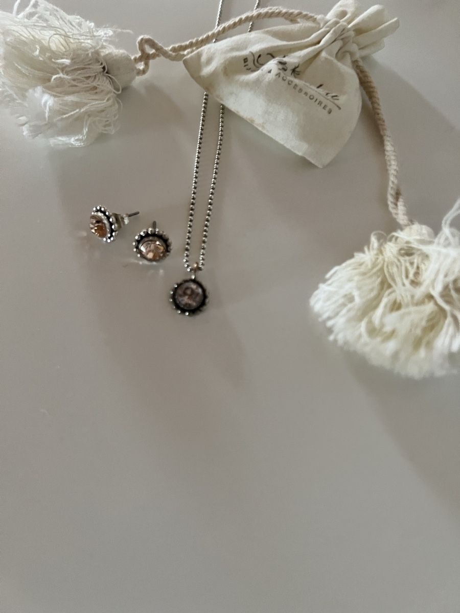 Pompidou Altri gioielli: Pompidou Silberschmuck – Usato da Winterthur venduto da Dasomesi