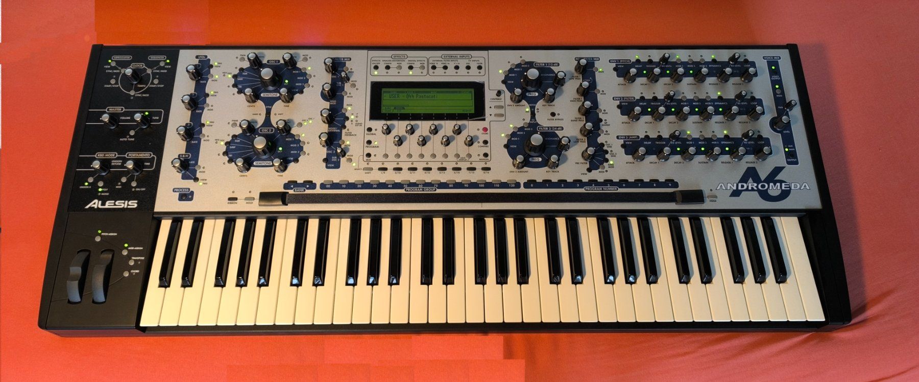 Alesis Strumenti musicali: Alesis A6 Andromeda mit Case aus Erstbesitz – Usato da Feusisberg venduto da Kicki355