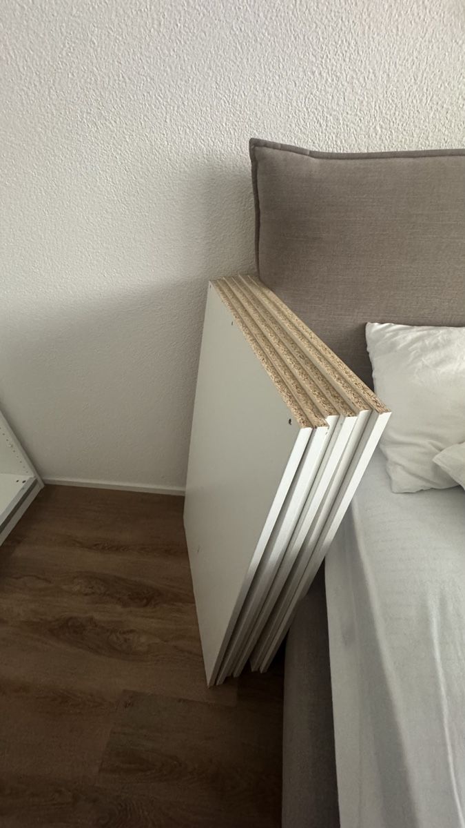 Armoires: GRATIS Ikea Schrank – D'occasion à Lachen SZ par pfingstroseMN 1