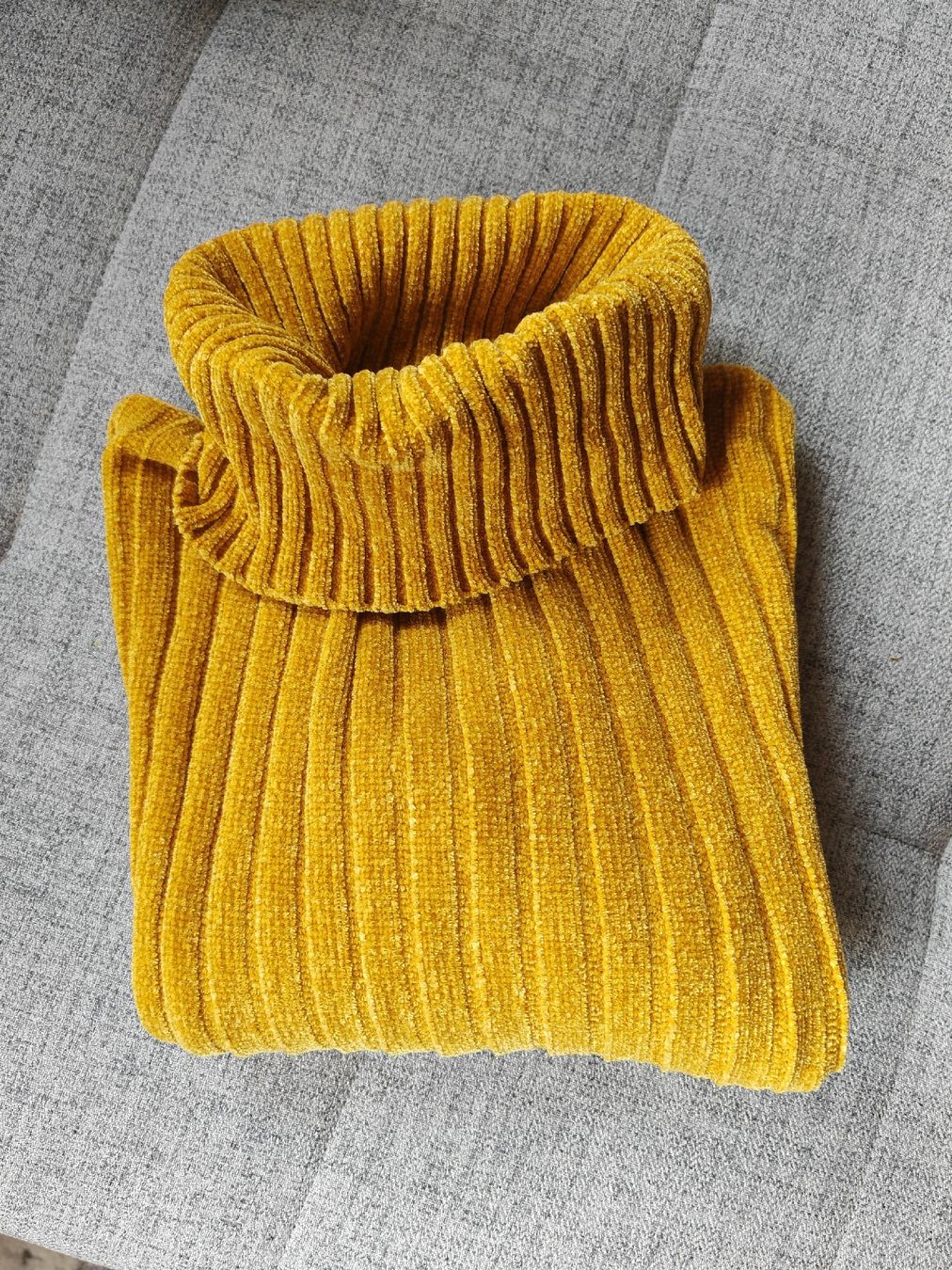 Maglioni & Felpe: kurzer Rollkragenpullover in Senfgelb Gr. S – Usato da Windlach venduto da ramona_l 1