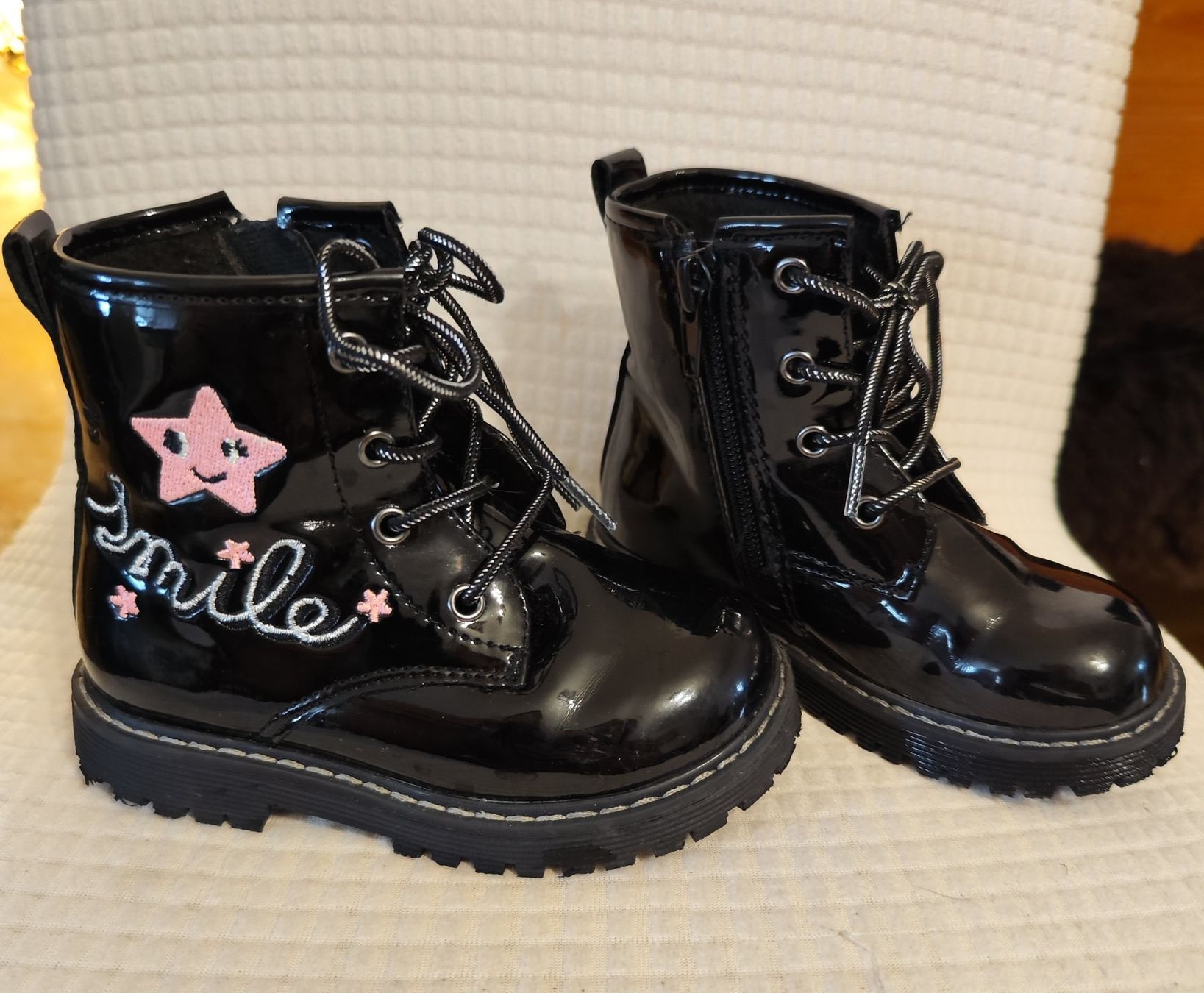 Chaussures filles: Kinderstiefel gr. 23 – D'occasion à Reinach BL par chilller92 3