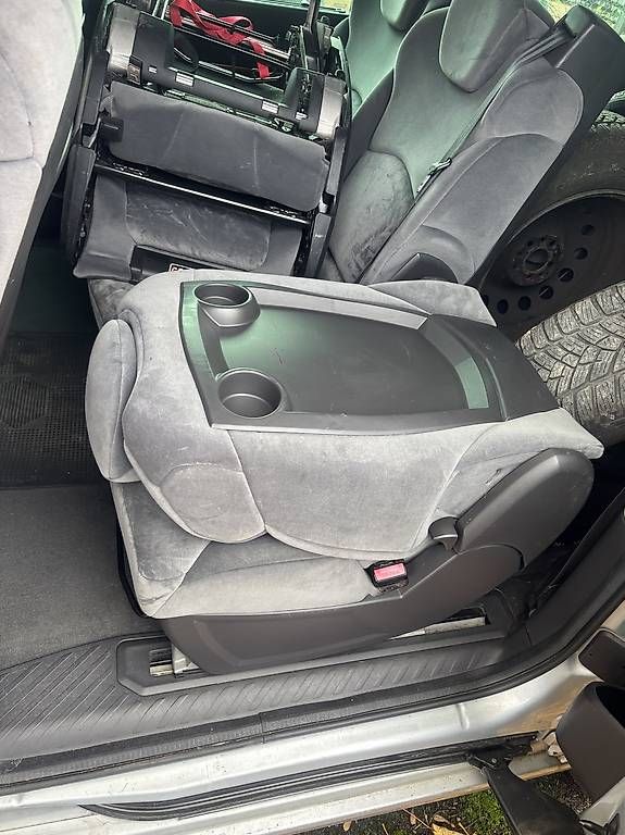 Peugeot Toutes les pièces auto: Siège Citroën c8 ou Peugeot 807 – D'occasion à Le Landeron par Xman83 1