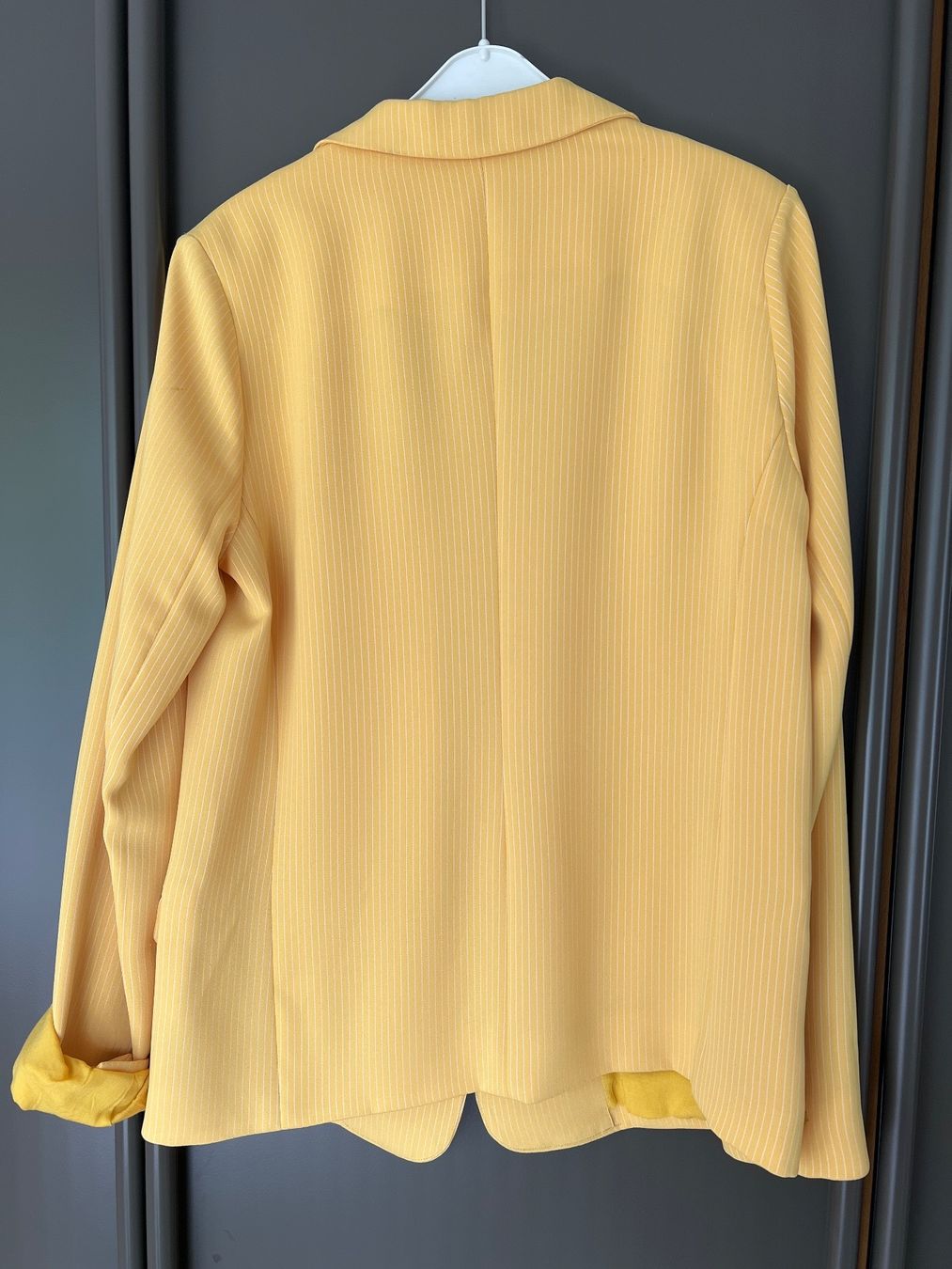 Essentiel Antwerp Jacken: Essentiel Antwerp Blazer 34 – Gebraucht aus Richterswil von 2005luciam 4