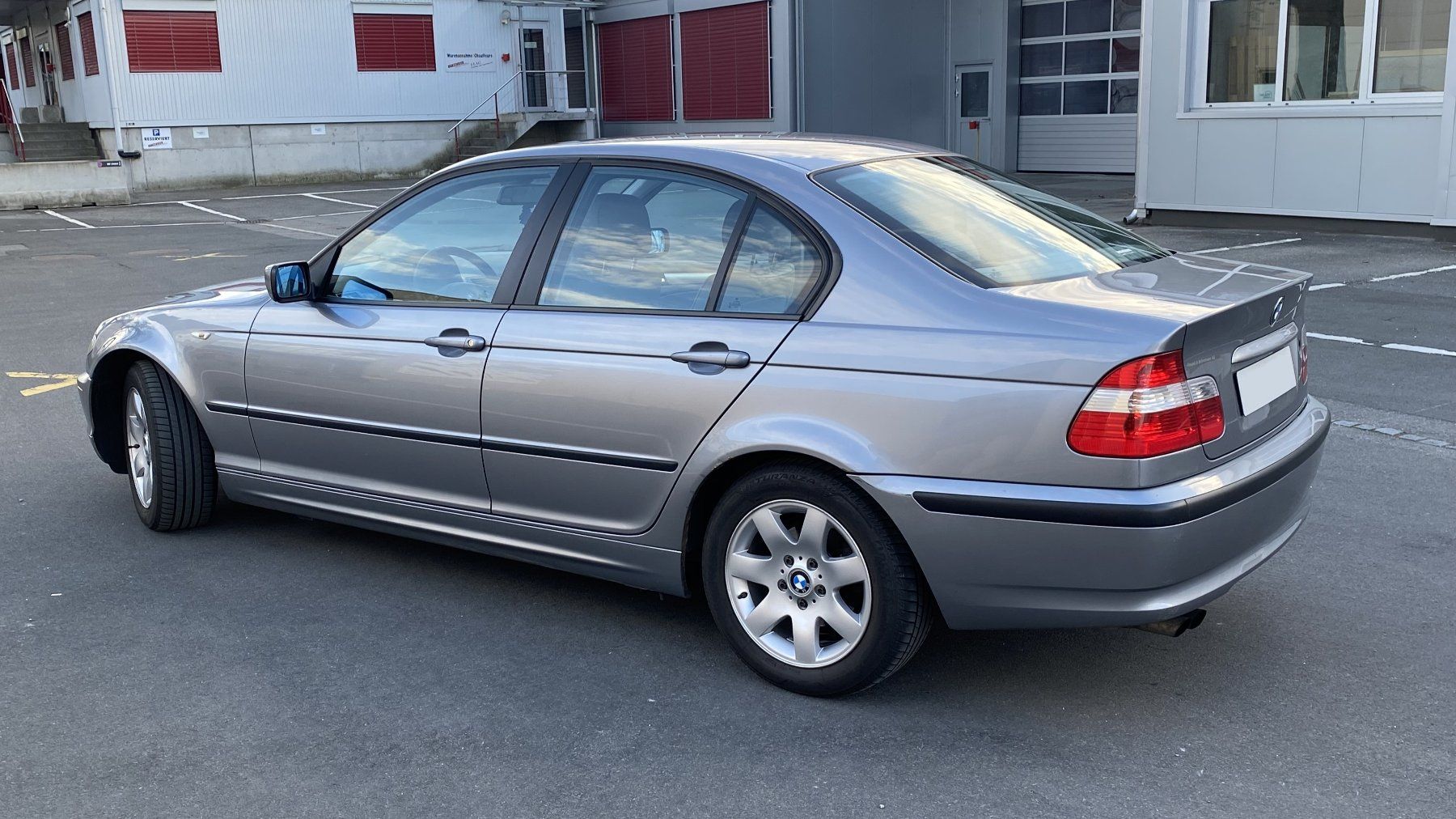 BMW Automobili: BMW 320i – Usato da Thun venduto da ncs_3000 3