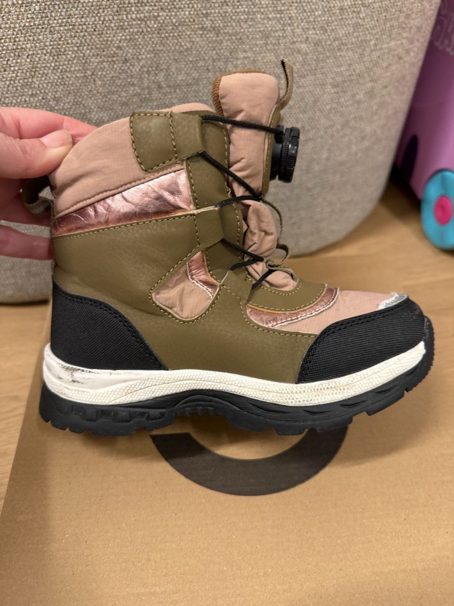Schuhe für Jungen: Mikk-line Winterstiefel Gr. 31 – Gebraucht aus St. Gallen von gat_kp29 3