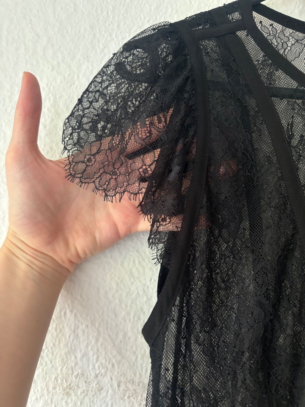 Sandro Kleider: Beautiful Sandro lace dress size 2 – Neu und originalverpackt aus Genève von Bella_909 3