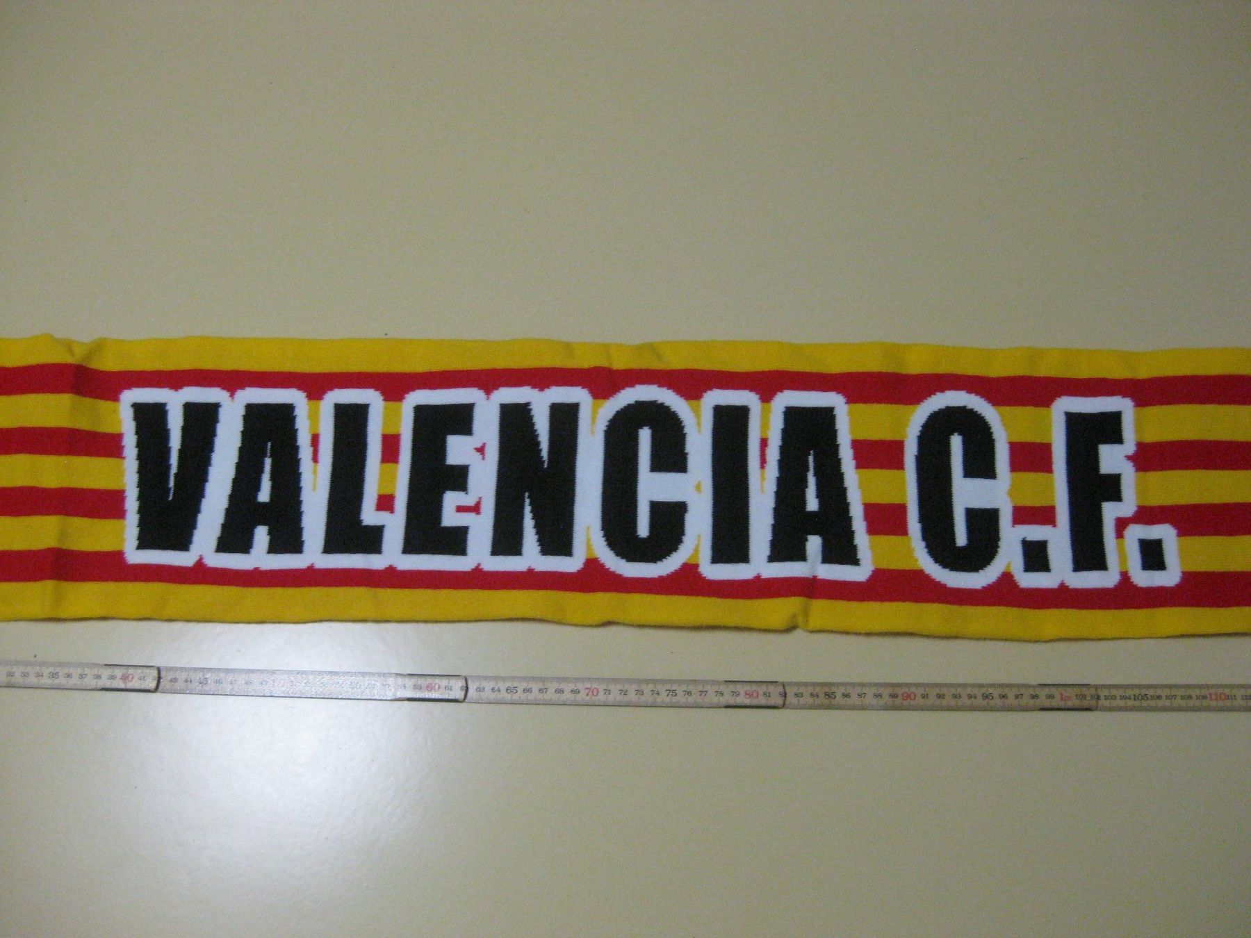 Foulard & Sciarpe: Fussball Schaal Spanien VALENCIA C:F: – Nuovo (secondo la descrizione) da Münchenbuchsee venduto da neuwertig-gespart 2