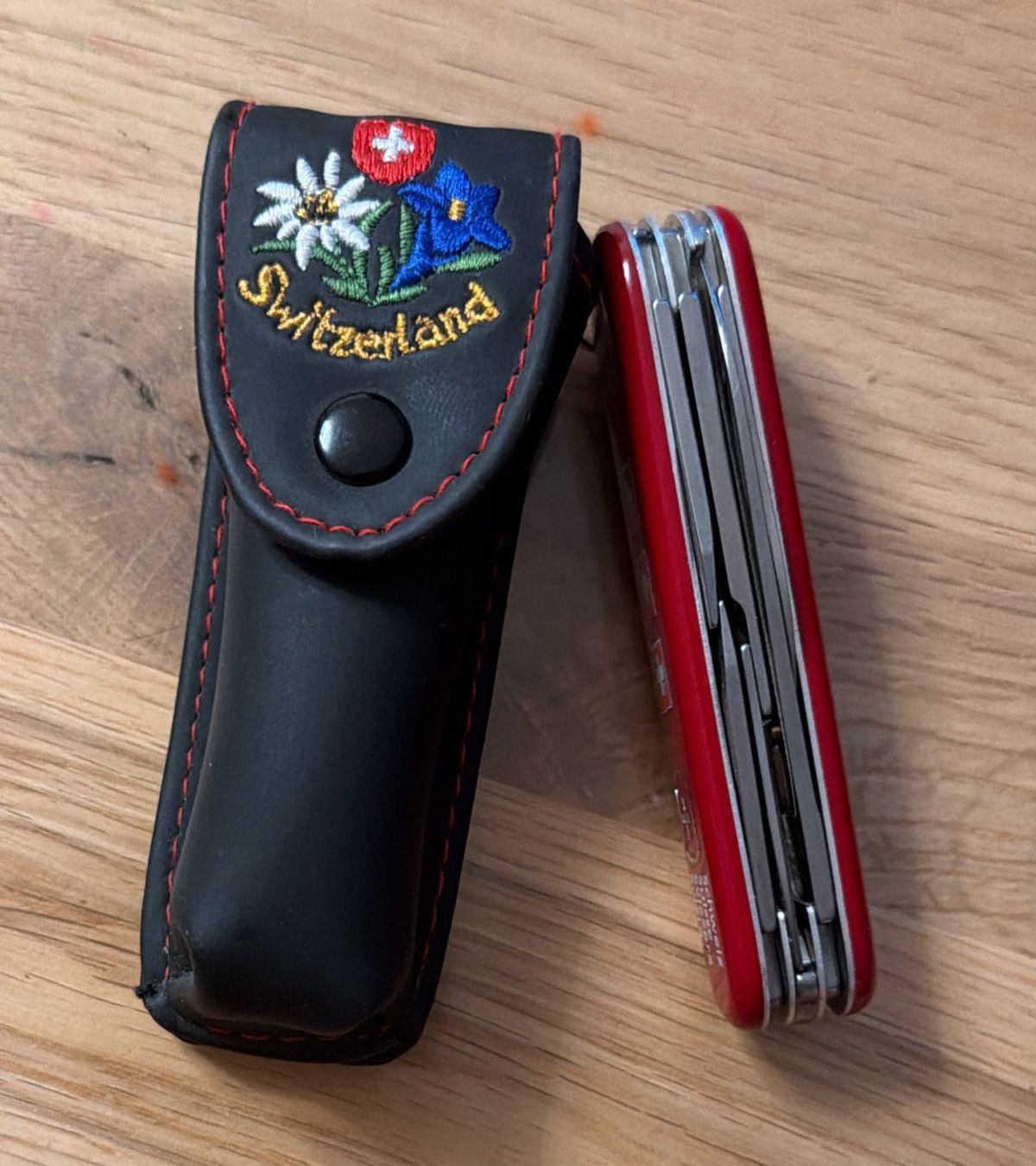 Victorinox Coltelli tascabile: VICTORINOX SACKMESSER SCHWEIZ MIT ETUI – Usato da Zürich venduto da Frei-Occasionen 6