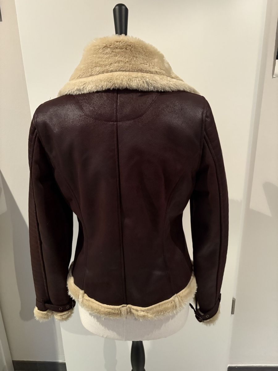Pepe Jeans Giacche: Jacke Pepe Jeans Gr. M Lederoptik – Usato da Tagelswangen venduto da lykainion 3
