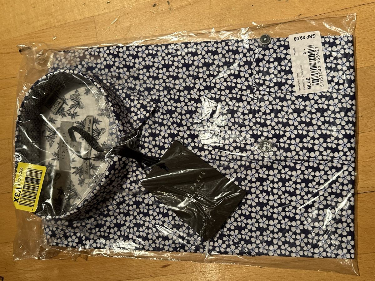 Camicie: Chemise Ted Baker – Nuovo e nell'imballaggio originale da Vétroz venduto da Polito27