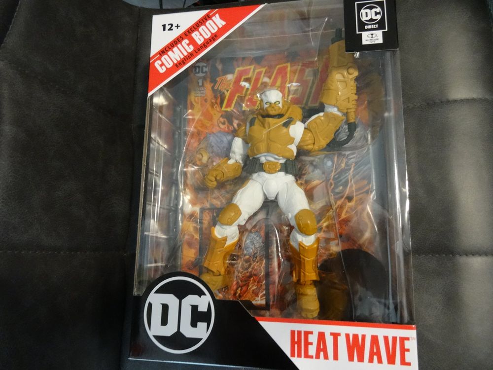 Figurines: DC Direct Page Punchers FIGUR & Comic Heatwave McFARLANE – D'occasion à Olten par Disc-Ausverkauf