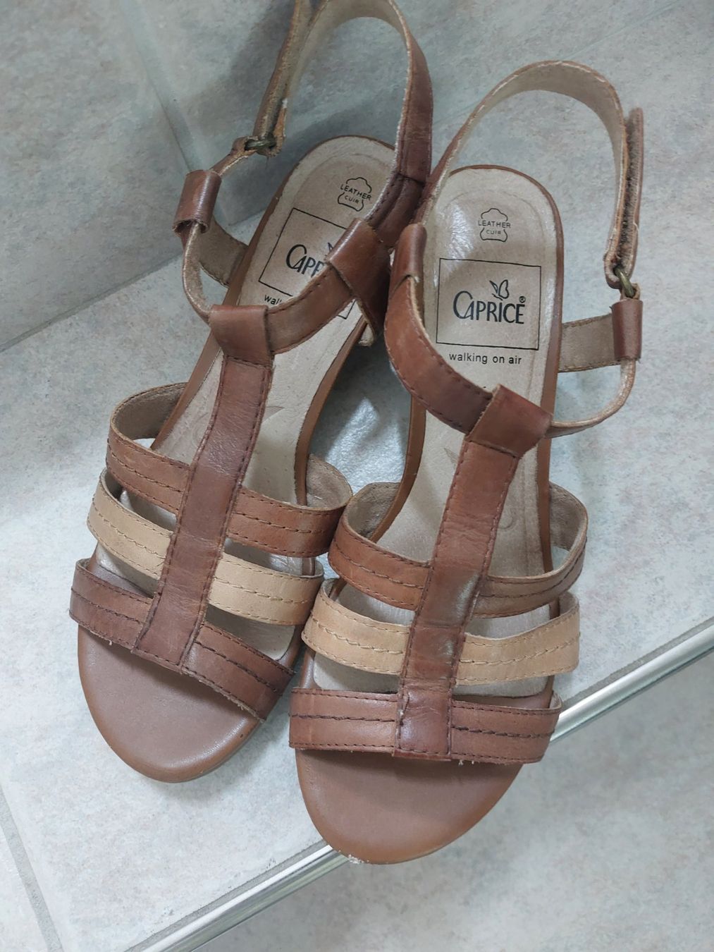 Damenschuhe: Braune Caprice Sandalen, Grösse 39, Echtleder – Gebraucht aus Bad Zurzach von Waage15
