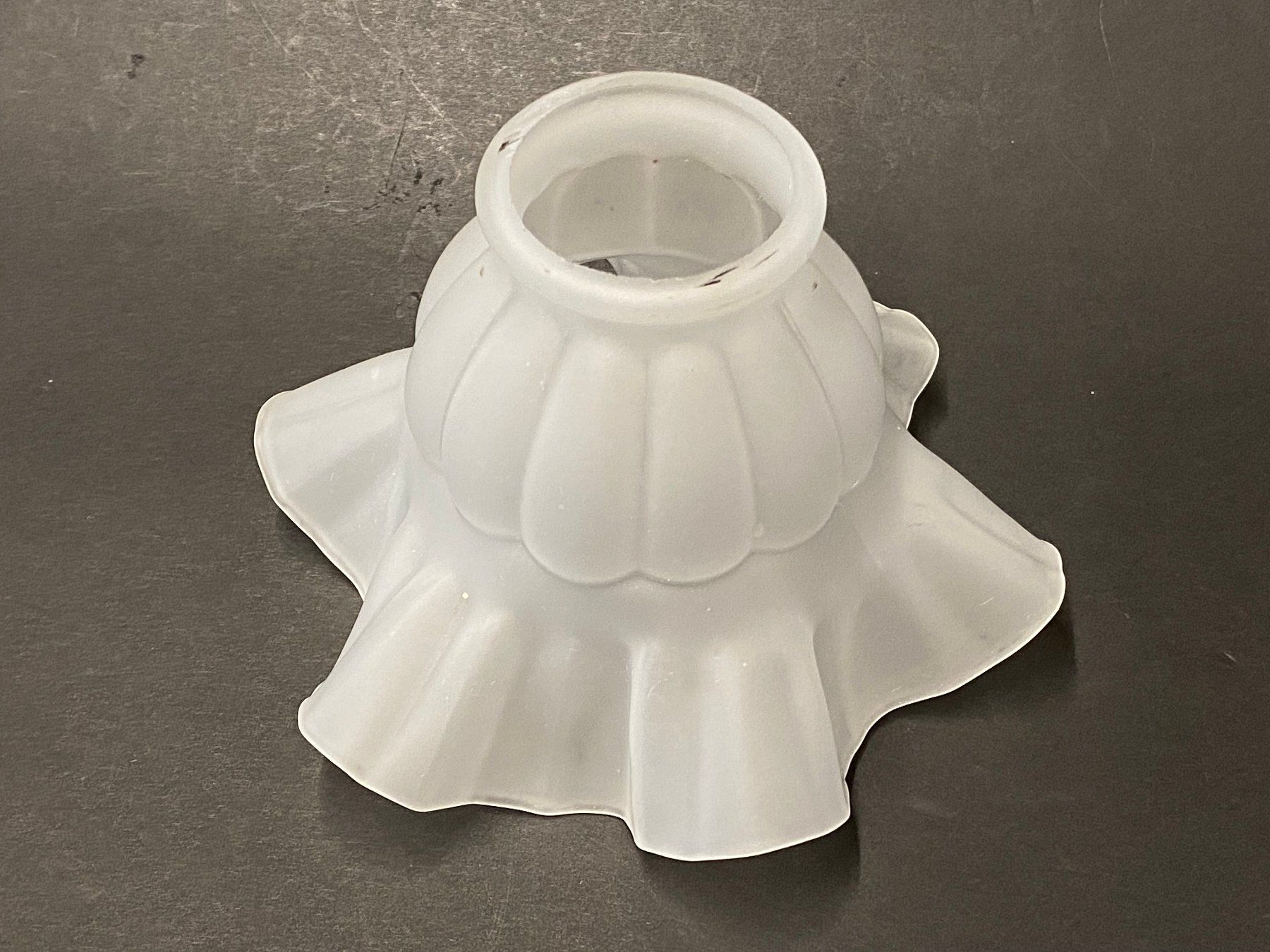 Paralumi: Jugendstil Elegante Lampenschirm – Usato da Schaffhausen venduto da vintageville 1