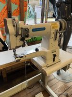 Industrienähmaschine für Leder und komplexe Materialien