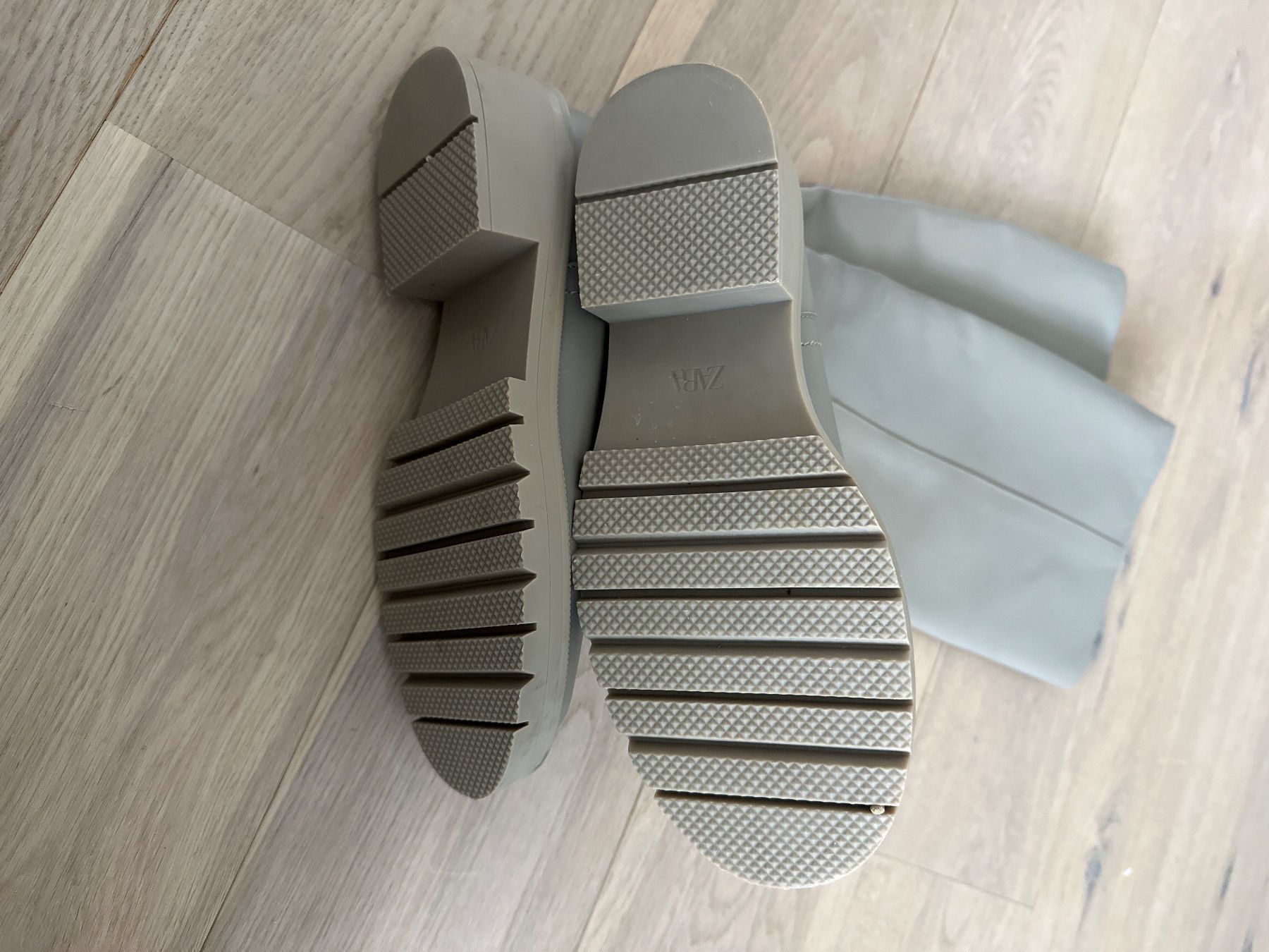 Zara Scarpe da donna: Leder Stiefel Gr. 37 – Nuovo (secondo la descrizione) da Rheineck venduto da sam_9m27 2