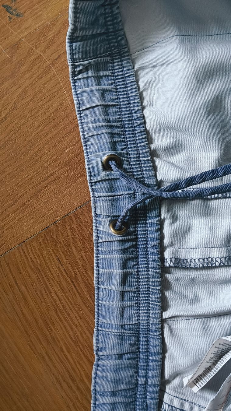 Nike Pantalons: Nike hose – D'occasion à Basel par Adam-sapfel 4