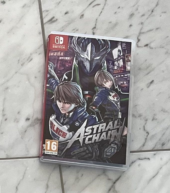 Jeux: Astral Chain Nintendo Switch – D'occasion à Chur par Eliwood01
