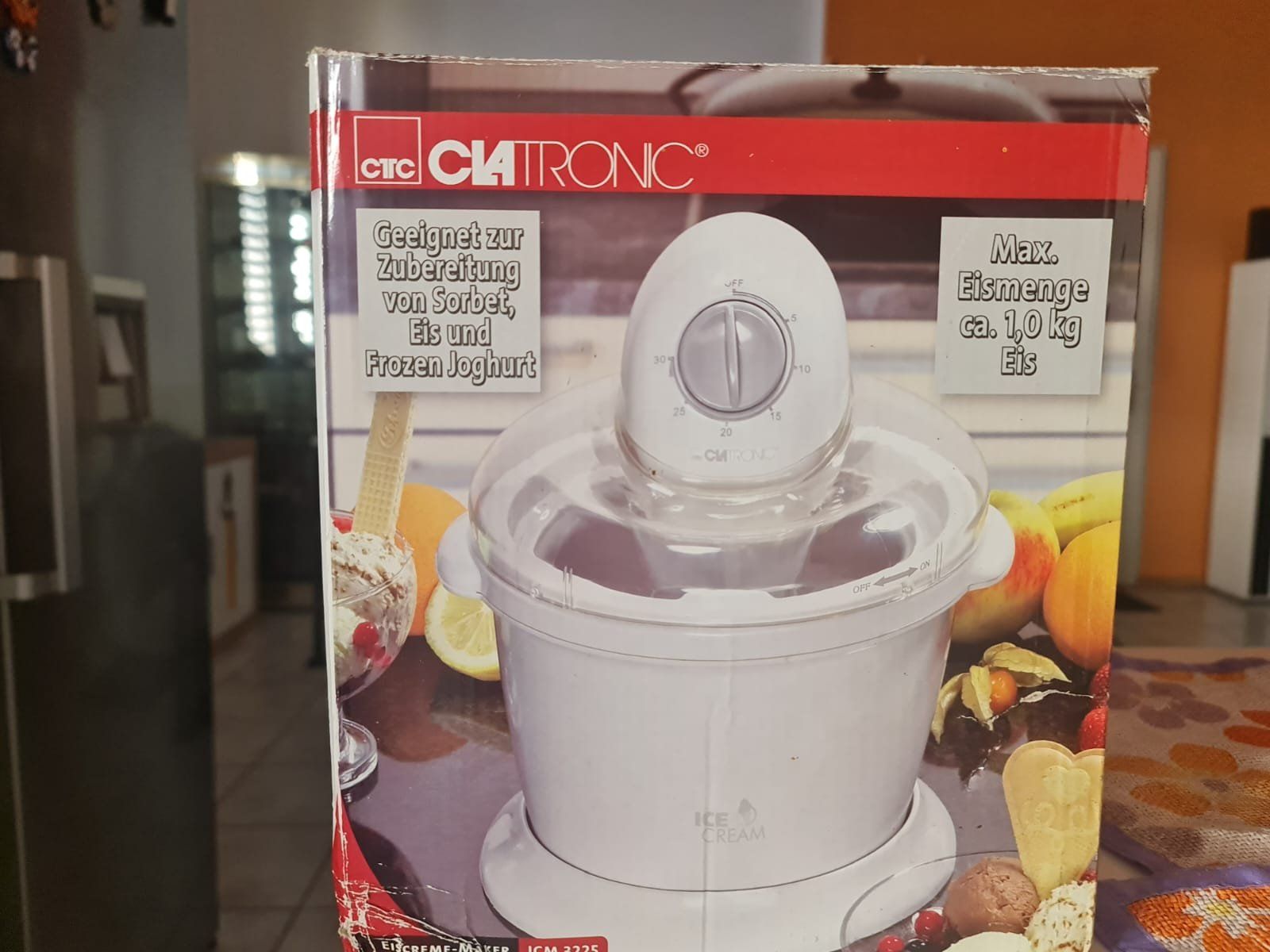Appareils de cuisine: Glacemaschine – D'occasion à Giubiasco par pagi2