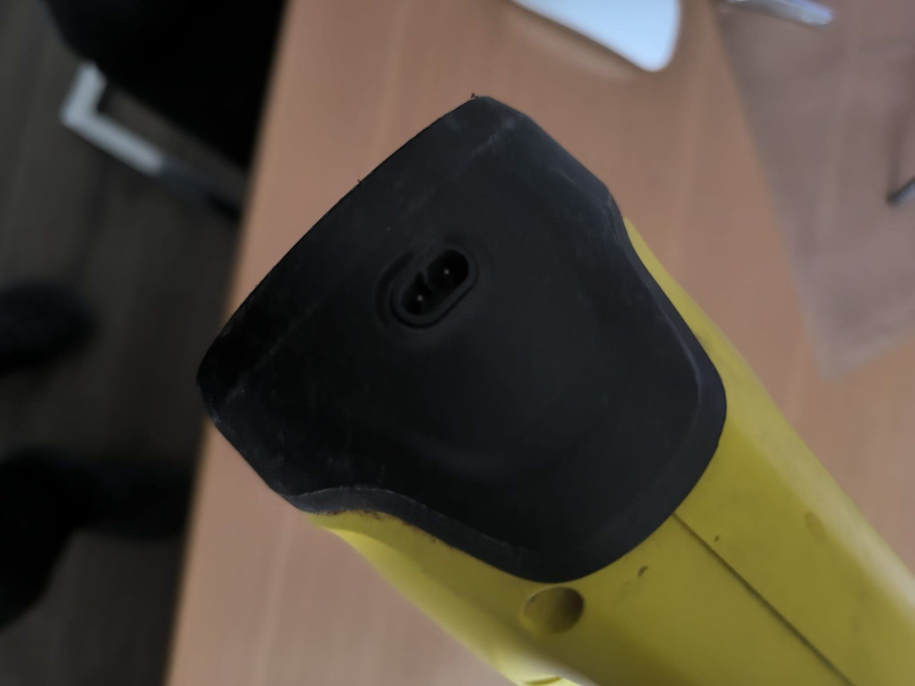 Kärcher Sonstiges für Haushalt & Wohnen: Kärcher Fensterputzer, ohne Kabel – Gebraucht aus Koppigen von mic_v7ms 4